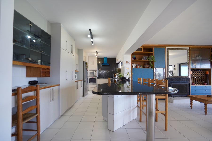 4 Bedroom Property for Sale in Van Riebeeckstrand Western Cape